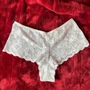 NWOT - Primark essentials Panties - UK size 12-14